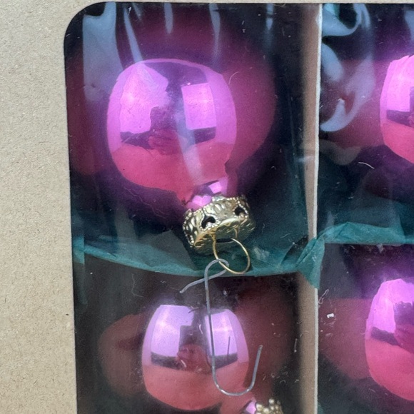 Set of 6 Pearlized Raspberry Christmas Glass Ball Ornaments Made in West Germany - Picture 7 of 9